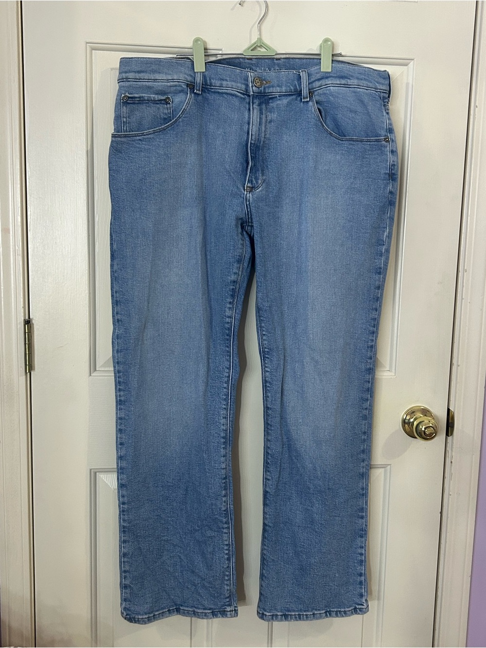 Mott & Bow Men's Light Wash Straight Leg Jeans 38x32 Casual Stretch